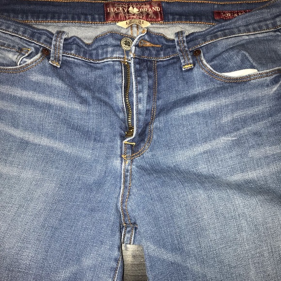 Size 12/31 Lucky Brand Sofia Boot jeans - Picture 2 of 3
